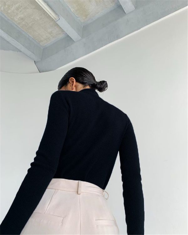 chic turtleneck knitted sweater