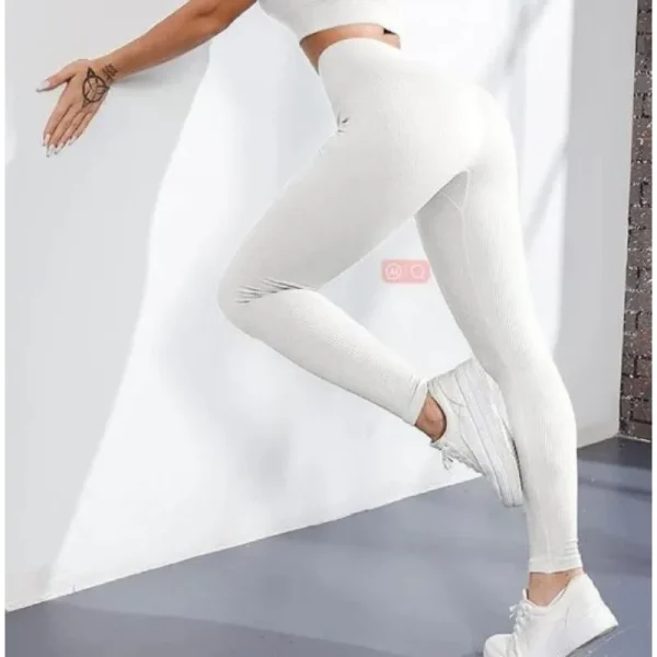 Women’s Seamless Knitted Leggings - Image 3