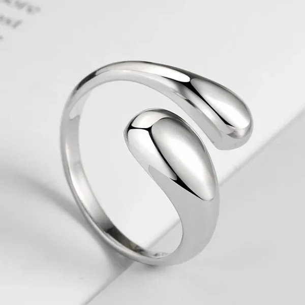 Elegant Geometric Hollow Ring