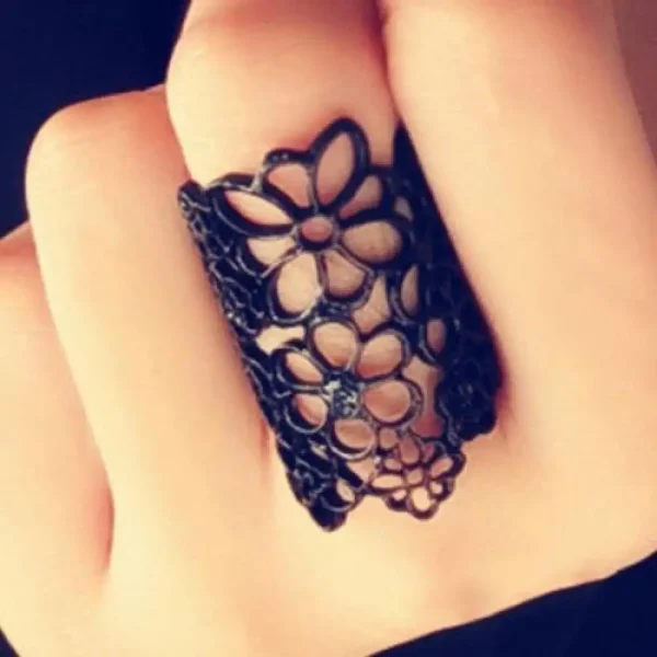 Elegant Hollow Flower Knuckle Ring