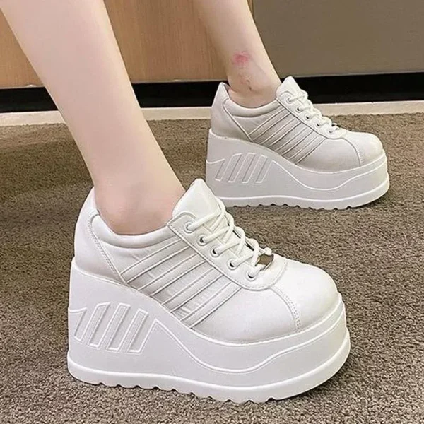 Stylish & Comfortable Women's Lace-Up Sneakers