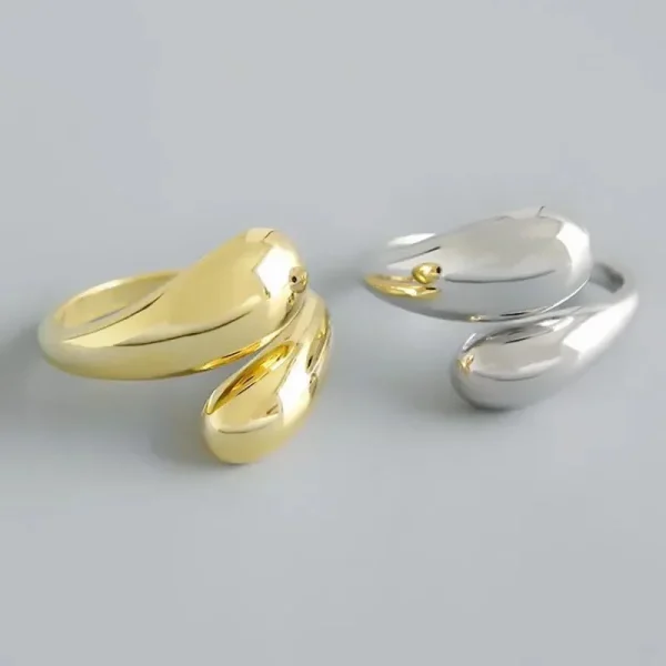 Elegant Geometric Hollow Ring - Image 2