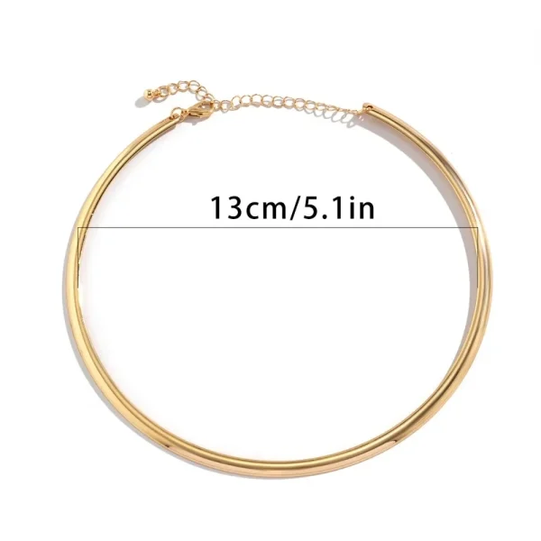 Elegant Chunky Circle Necklace - Image 5