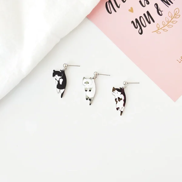 cartoon cat earrings