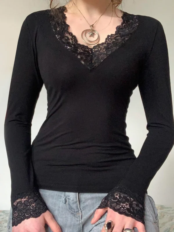 lace patchwork solid slim fit tee