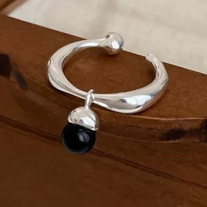 minimalist silver color ring with black pendant