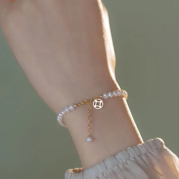 honey peach pendant bracelet