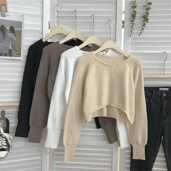 chic & cozy cropped knit pullover